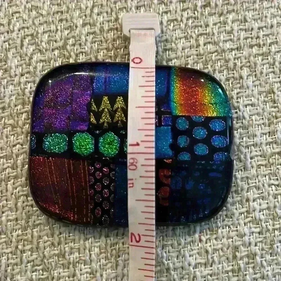 Colorful dichroic glass pin (brooch) or necklace - Picture 5 of 7